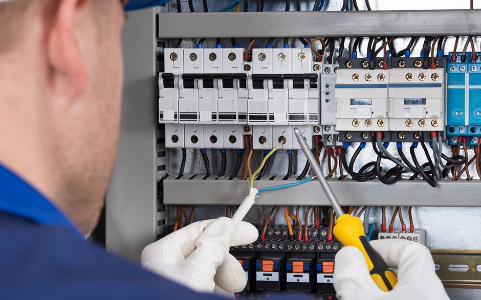 je recherche un électricien Coulommiers