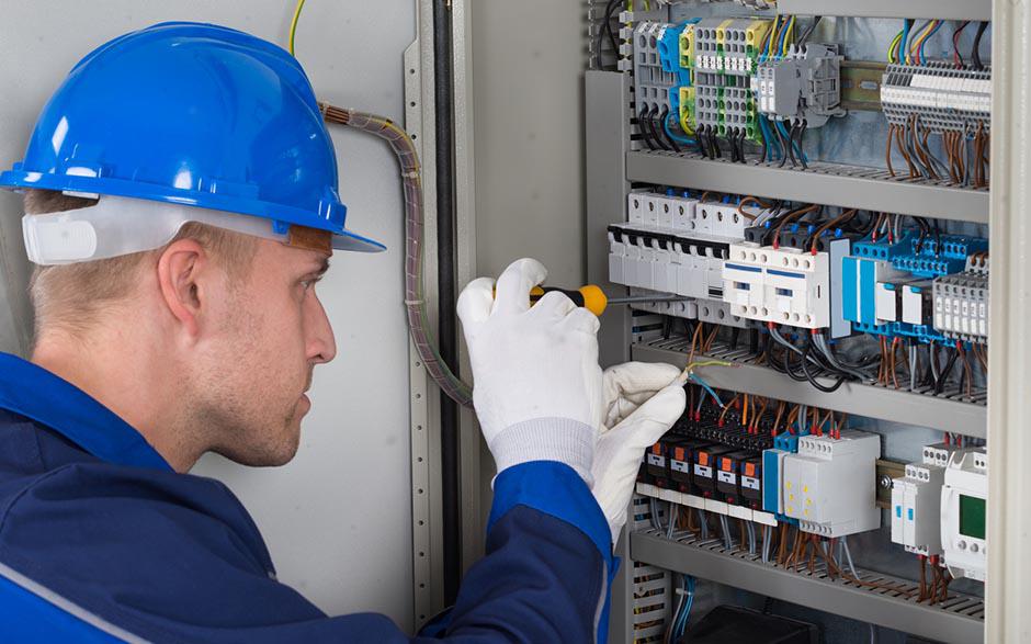 je recherche un électricien Coulommiers