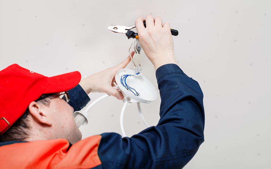 je recherche un électricien Coulommiers